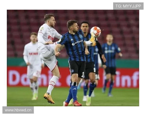 科洛·穆阿尼在德甲表现稳健，助球队迎来全新胜利，状态回暖引人关注