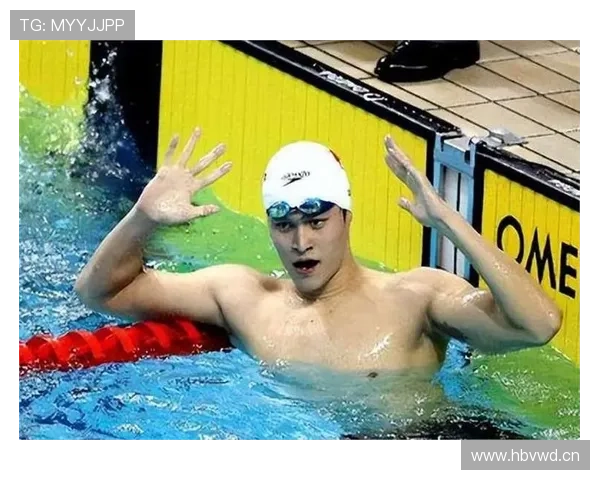 孙杨泳池边那副随时能唱rap的样子，跟他的亿级身价真是天壤之别！