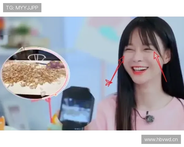 鲍春来训练间隙吃自带火锅，这生活滋味也太娱乐圈了吧！
